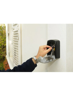 Master Lock 5403EURD Fémdoboz kulcsok számára, Mechanikus rejtjelezõ, 146x105 mm, Fekete/Szürke