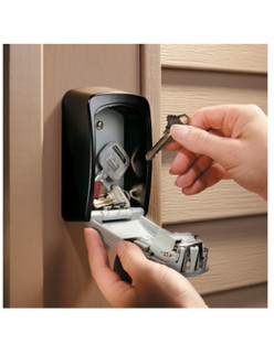 Master Lock 5401EURD Fém kulcstartó, 115 x 85 mm, fém