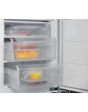 Whirlpool WBUFZ011 Beépíthetõ fagyasztószekrény, 91 l térfogat, E energiaosztály, 2 fiók, pult alá építhetõ, termosztátos vezérl