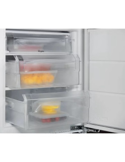 Whirlpool WBUFZ011 Beépíthetõ fagyasztószekrény, 91 l térfogat, E energiaosztály, 2 fiók, pult alá építhetõ, termosztátos vezérl